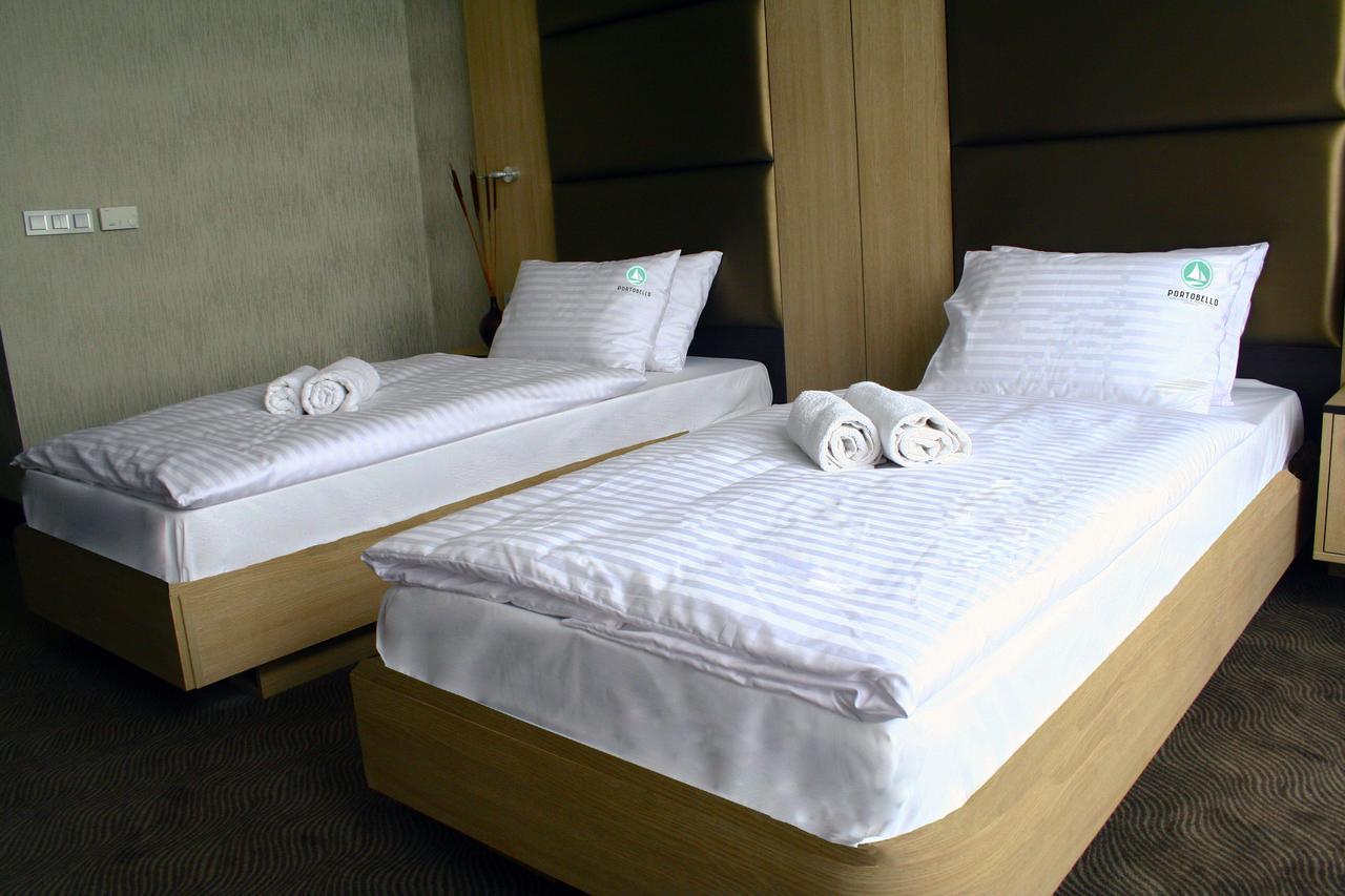 Portobello Wellness & Yacht Hotel Естергом Екстериор снимка